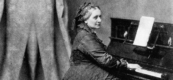 Clara Schumann al pianoforte